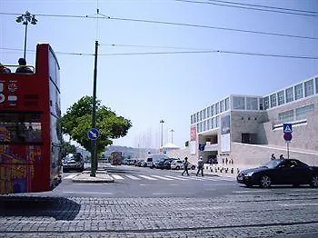 レジデンシャル カモンイス 2* リスボン