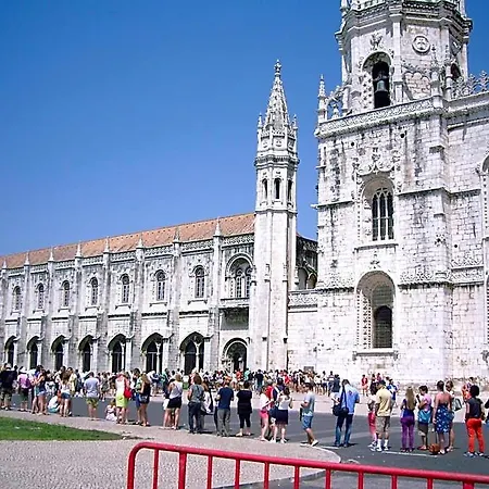 Residencial Camoes Bed & Breakfast Lisbon