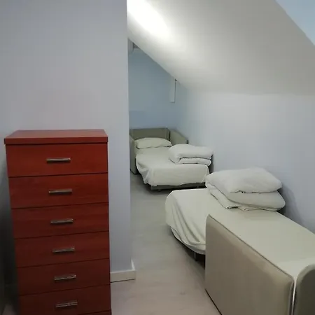 Residencial Camoes Bed and Breakfast