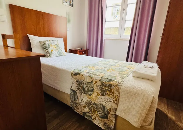 Residencial Camoes 2*