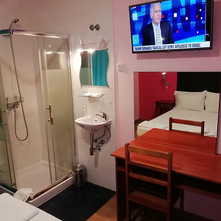 Residencial Camoes 2*