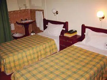 Residencial Camoes Oda ve Kahvaltı Lisboa